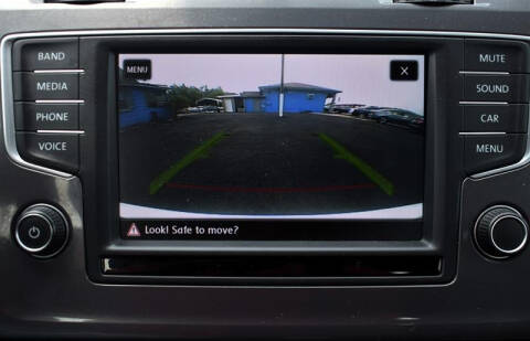 2016 Volkswagen e-Golf SE