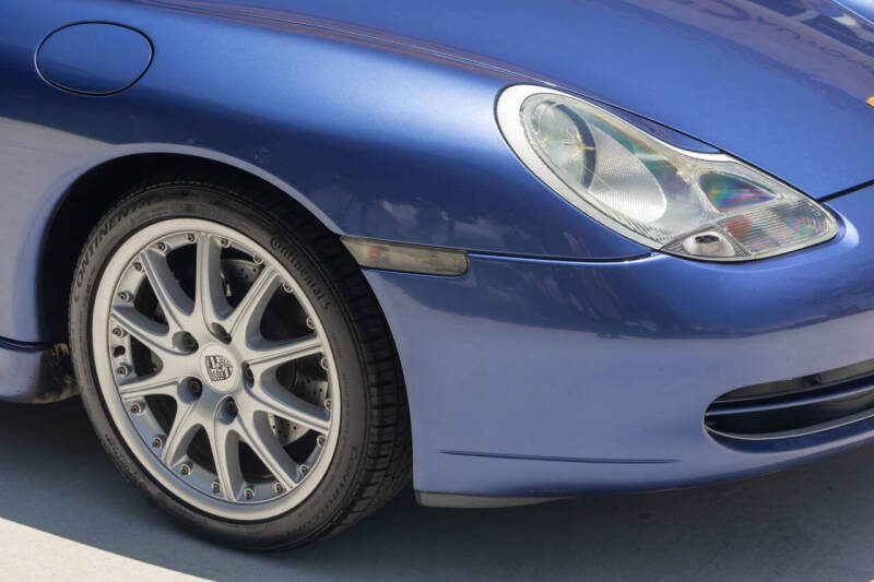 2000 Porsche 911 Carrera