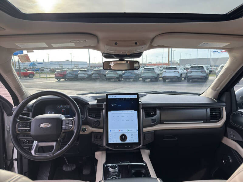 2024 Ford Expedition MAX Platinum