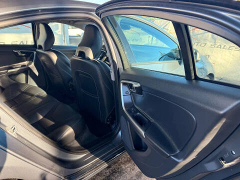 2017 Volvo S60 T5 Dynamic