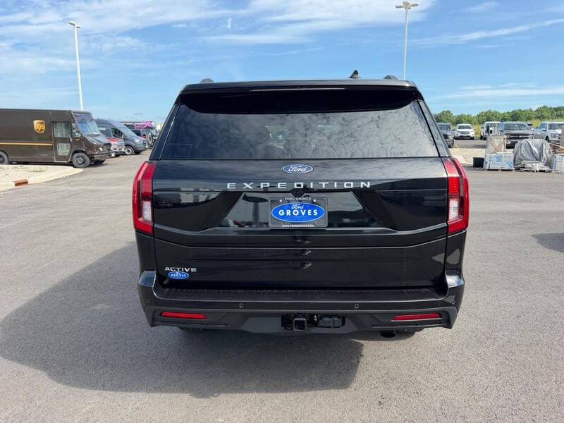 2026 Ford Expedition Active
