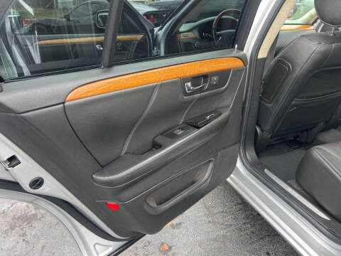 2011 Cadillac DTS Platinum Collection