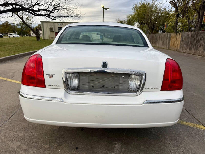 2008 Lincoln Town Car Signature Limited