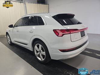 2019 Audi e-tron quattro Premium Plus