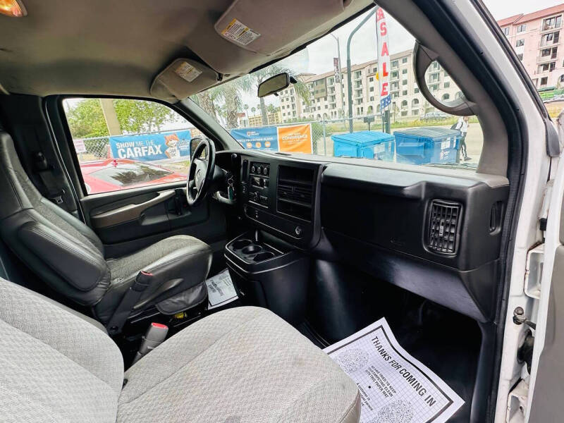 2009 GMC Savana 3500