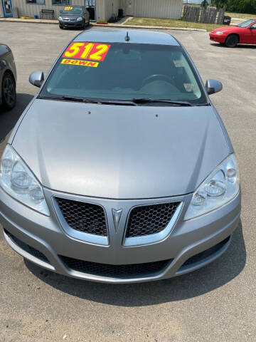 2009 Pontiac G6 for sale at Car Lot Credit Connection LLC in Elkhart IN