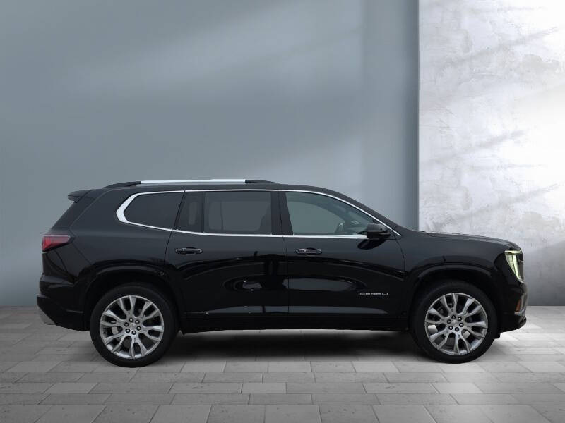 2024 GMC Acadia Denali