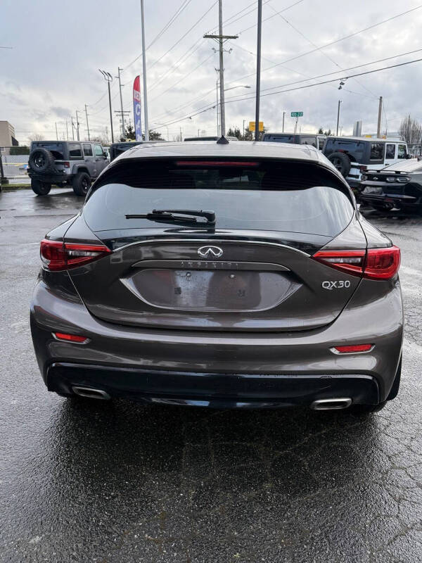 2018 Infiniti QX30