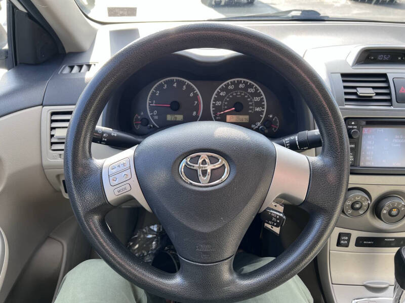 2013 Toyota Corolla LE