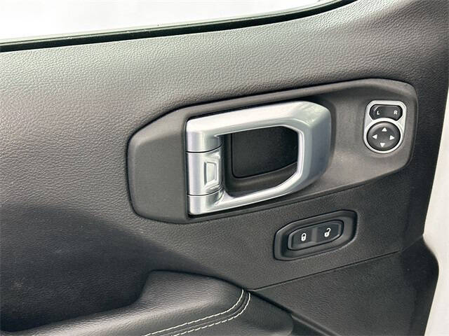 2022 Jeep Gladiator Overland