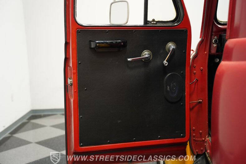 1952 International Harvester