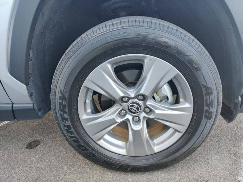 2023 Toyota RAV4 Hybrid LE