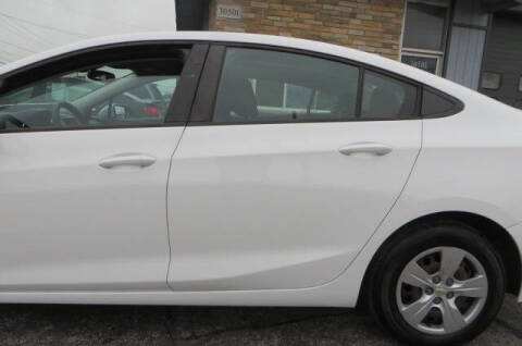 2017 Chevrolet Cruze LS Auto