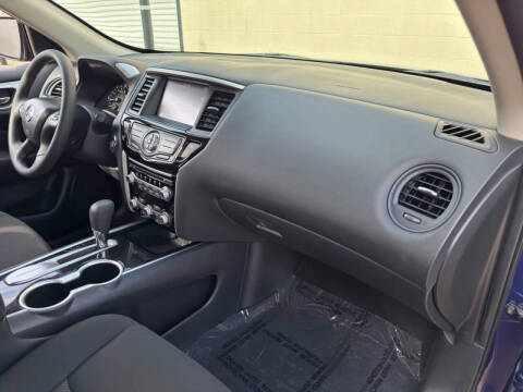 2020 Nissan Pathfinder S