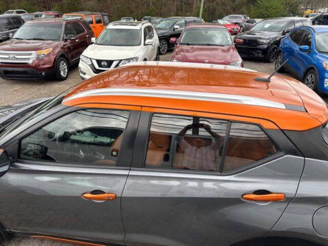 2019 Nissan Kicks SR