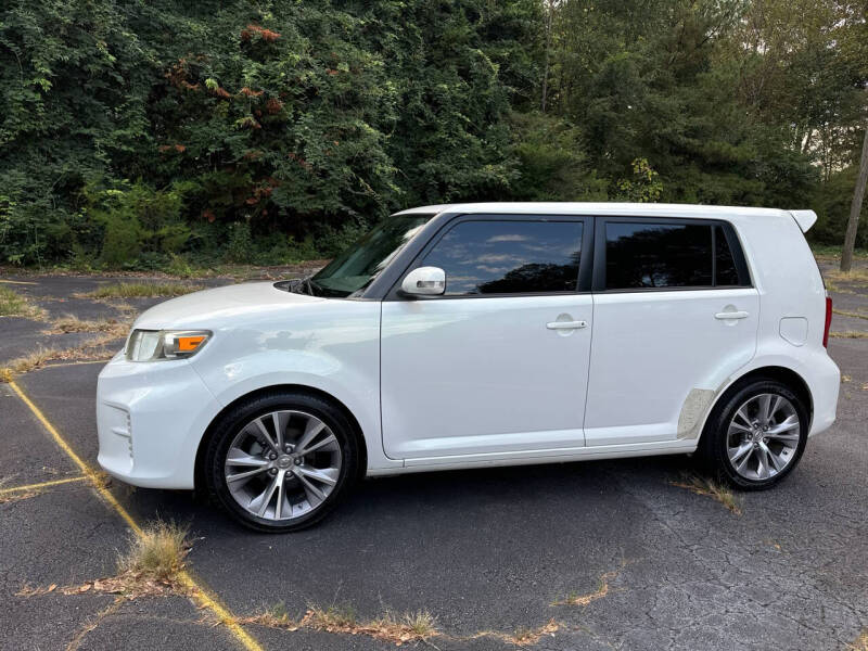 2014 Scion xB null photo 2