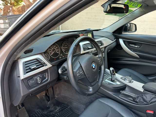 2018 BMW 3 Series 320i xDrive