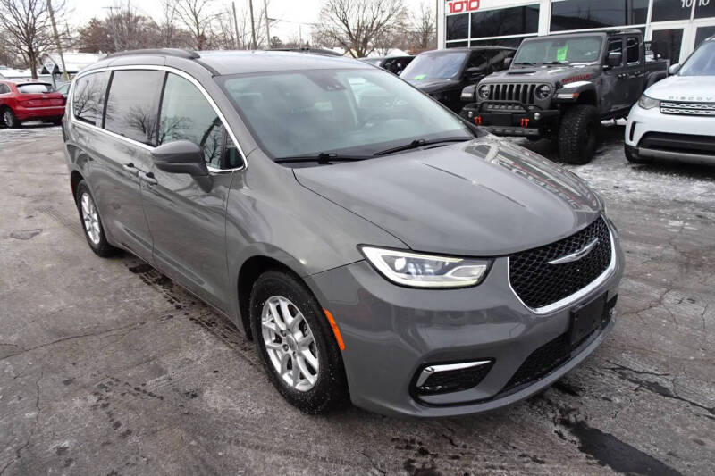 2022 Chrysler Pacifica Touring L