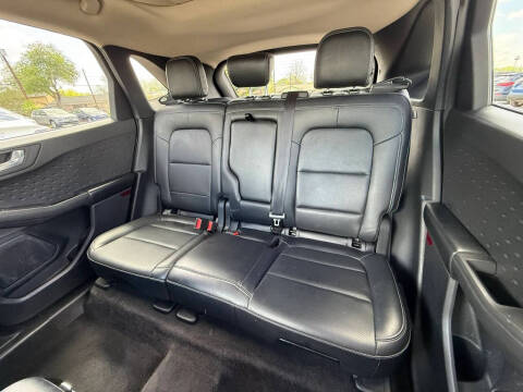 2020 Ford Escape SEL