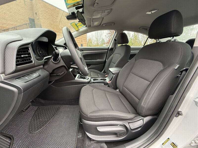 2020 Hyundai Elantra SE