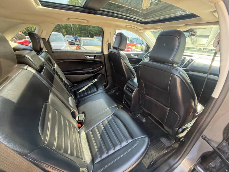 2022 Ford Edge SEL