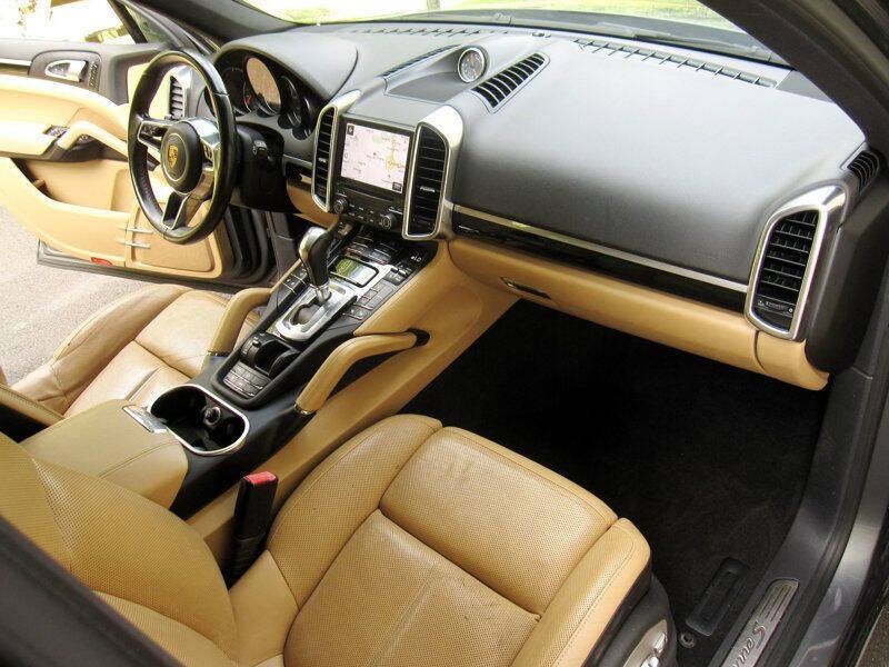 2018 Porsche Cayenne S