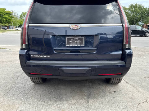 2018 Cadillac Escalade Luxury