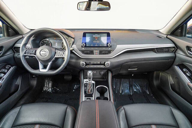 2025 Nissan Altima 2.5 SR