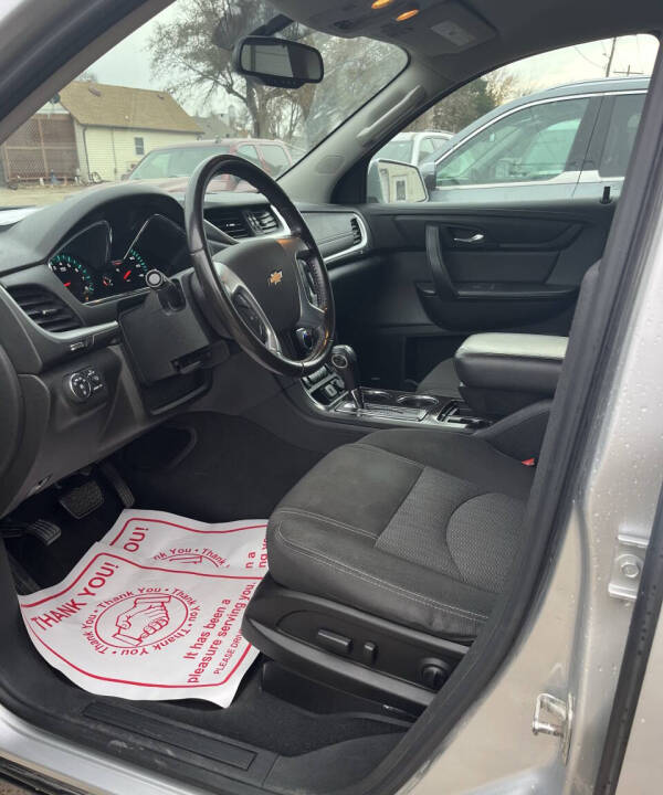 2017 Chevrolet Traverse LT