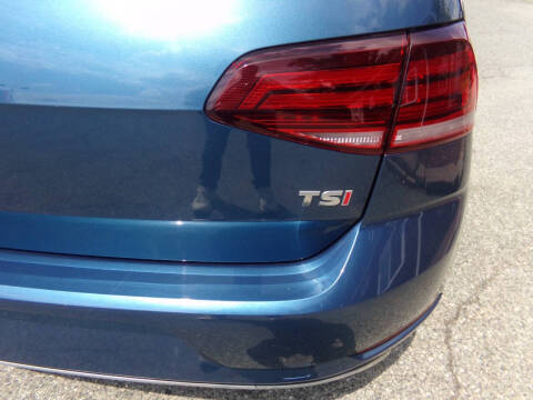 2018 Volkswagen Golf TSI S