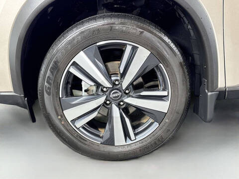 2025 Nissan Rogue SL