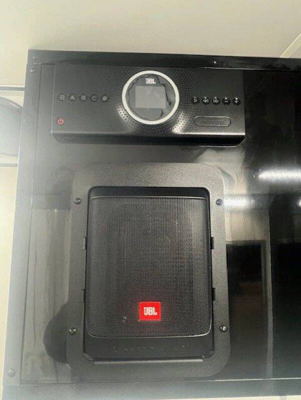 2025 Formula 8.5X28 BATHROOM