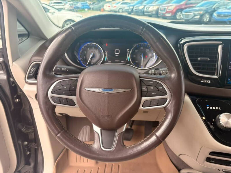 2020 Chrysler Pacifica Touring L Plus