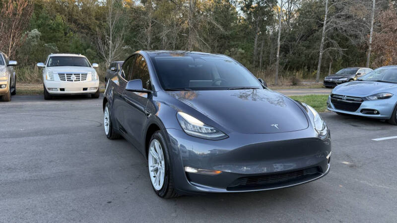 2022 Tesla Model Y Long Range's photo