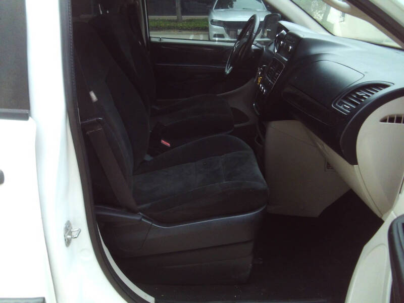 2016 Dodge Grand Caravan American Value Package