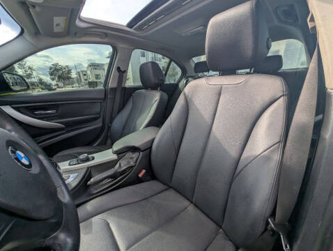 2012 BMW 3 Series 328i