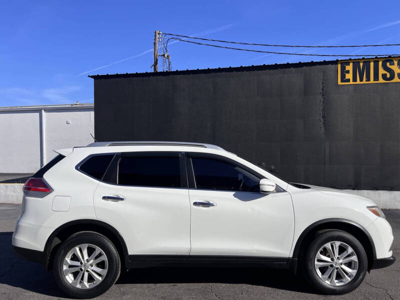 2015 Nissan Rogue SV