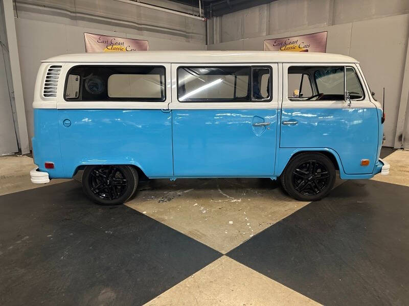 1977 Volkswagen Bus