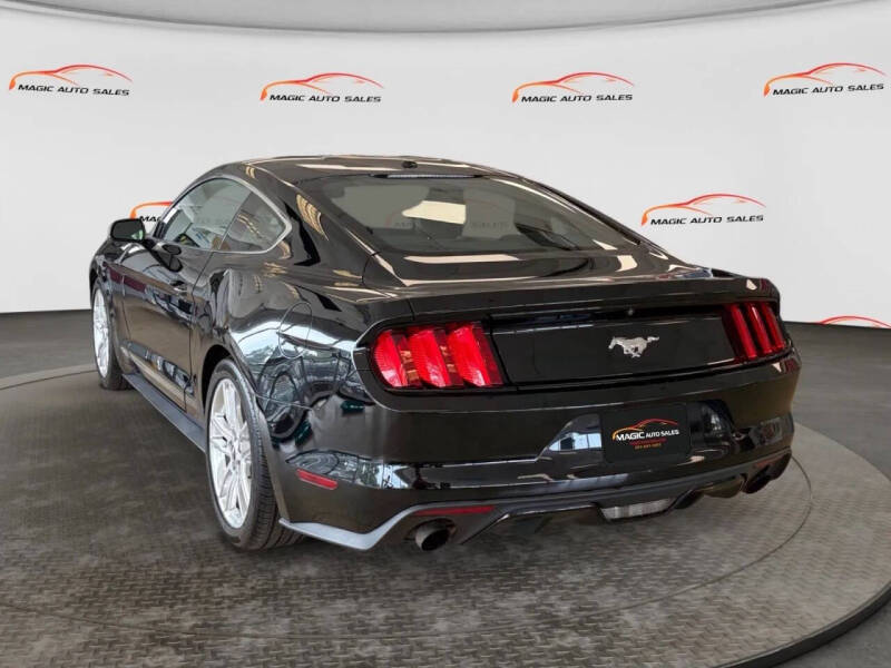 2017 Ford Mustang