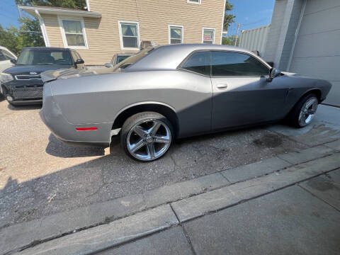 2015 Dodge Challenger SXT Plus