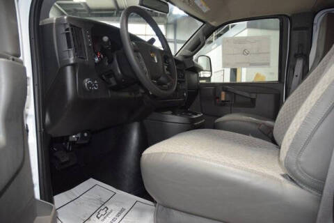 2025 Chevrolet Express 2500