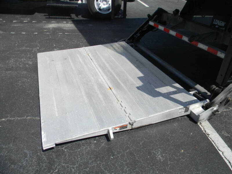 2017 International DuraStar 4300