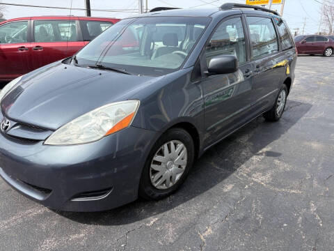 2008 Toyota Sienna CE 7-Passenger
