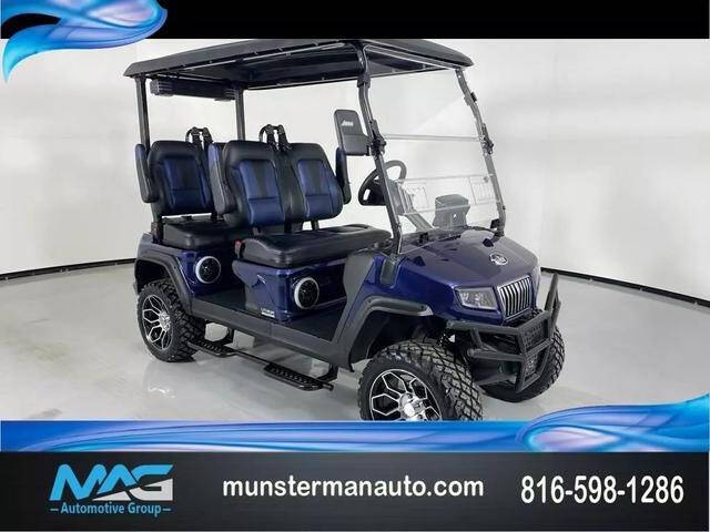 2025 Evolution MAVERICK 4 PLUS