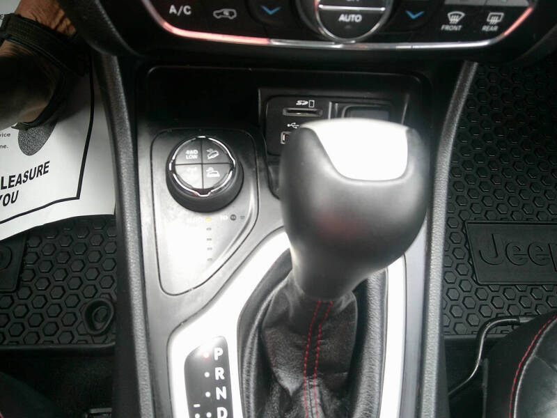 2017 Jeep Cherokee Trailhawk L Plus