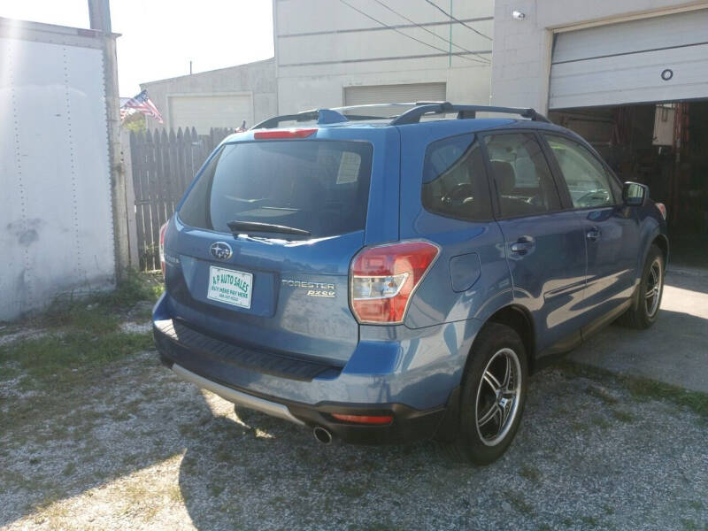 2016 Subaru Forester i Premium photo 17