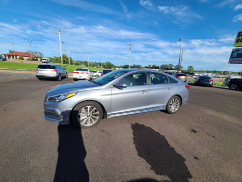 2015 Hyundai Sonata for sale at CHILI MOTORS in Mayfield KY
