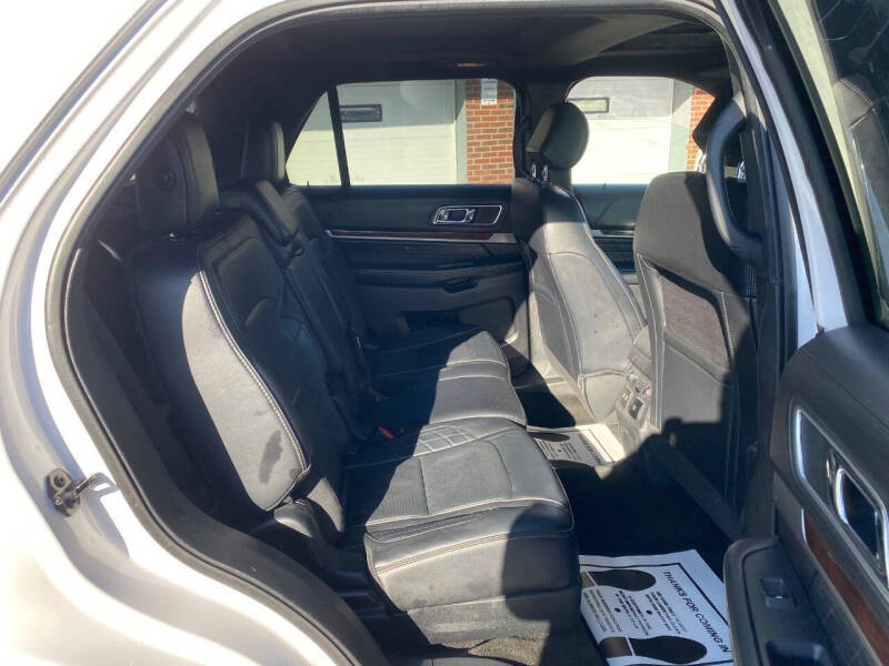 2017 Ford Explorer Platinum