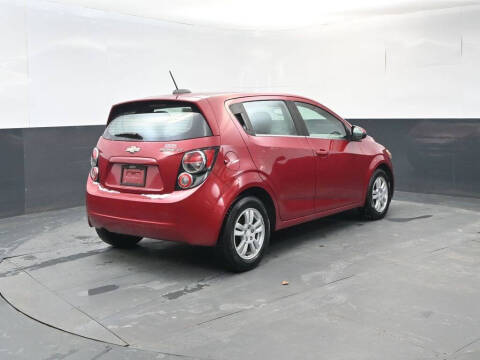 2016 Chevrolet Sonic LT Auto