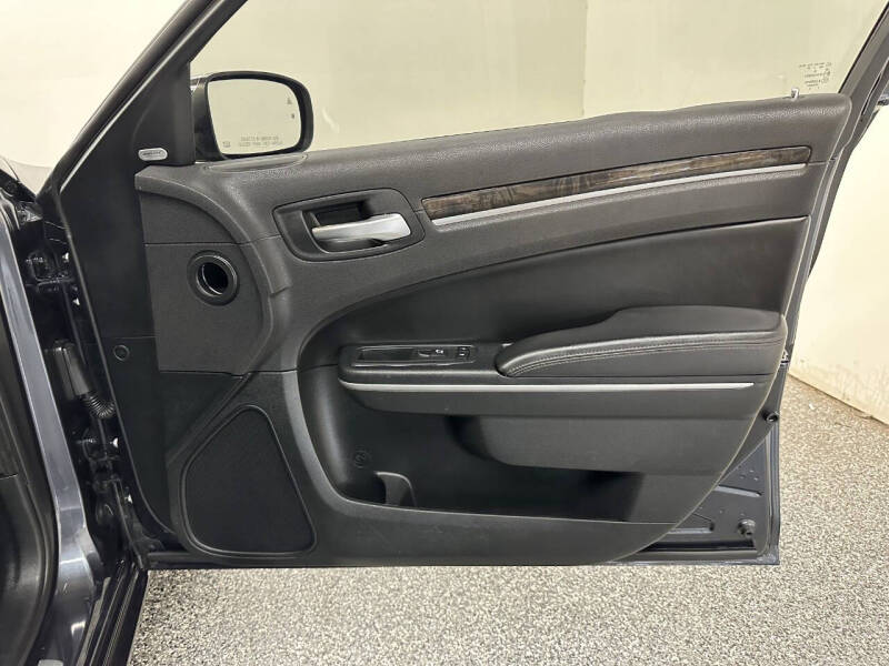 2018 Chrysler 300 Limited